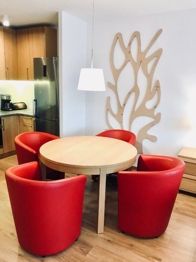 Apartamenty Rodzinne Z Ogrodkiem 포고르젤리차 외부 사진