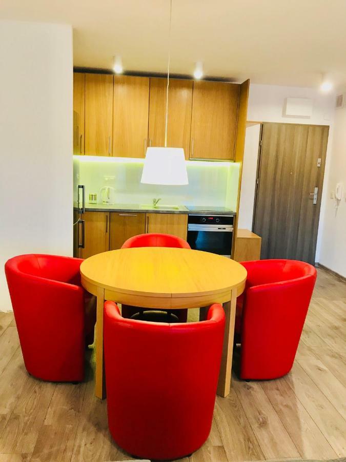 Apartamenty Rodzinne Z Ogrodkiem 포고르젤리차 외부 사진